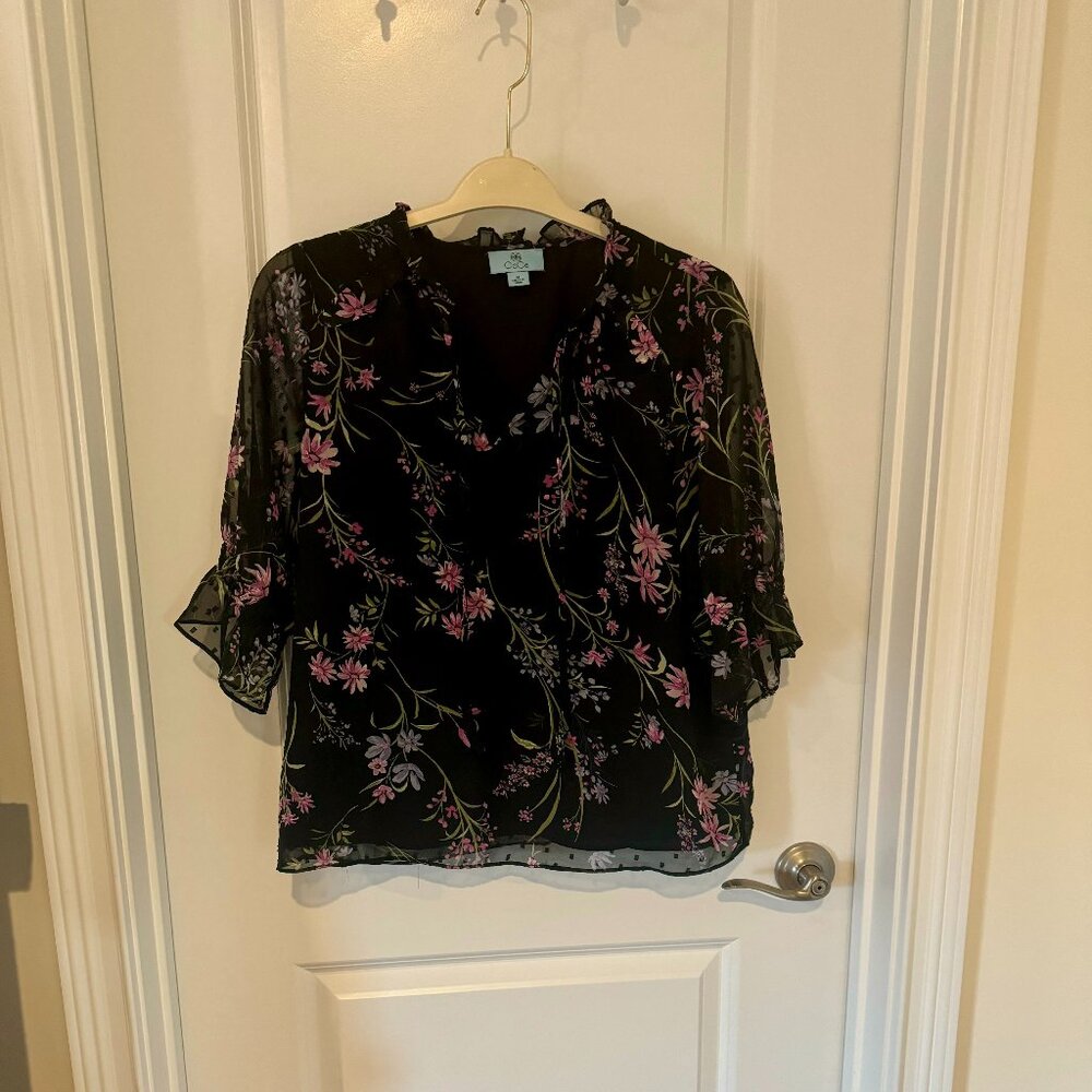 CeCe Floral Blouse - Size M